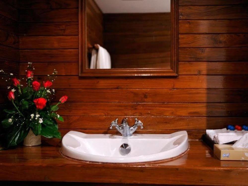 Riverhouse-The Teak House 매사리앙 외부 사진